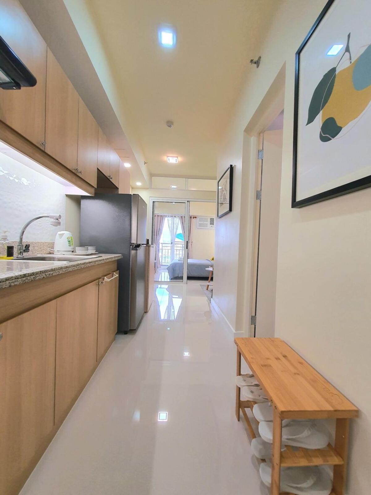 Apartment Lovely, Cozy One Bedroom With Wi-fi Pool In Pasig